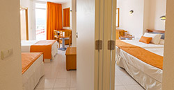 Interconnecting Family Room