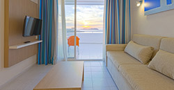 Family Apartment vista mar